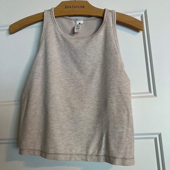 Yogalicious Heavenly Rib Stacy Crop Tank – Cream– Size L - Picture 1 of 4